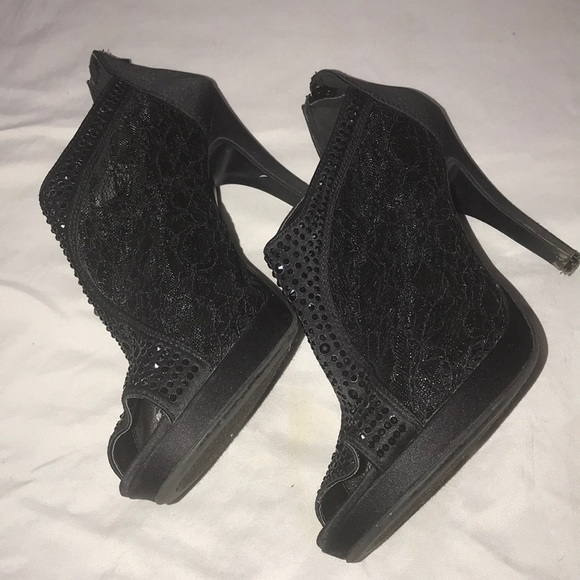 Very Cherry Black Lace and Rhinestone Heels - Picture 3 of 8